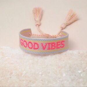 1pc Embroidered Bohemian Friendship Bracelet With Handmade Weave, Retro Tassel